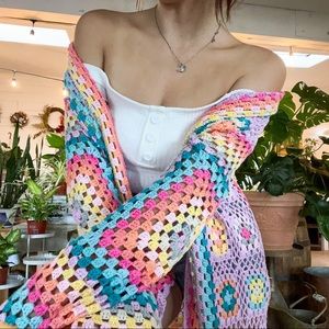 - NEW LAVENDER GRANNY CROCHET TASSEL RAINBOW CARDIGAN SIZE MEDIUM